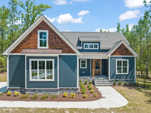 390 Pilot Ridge Rd, Zebulon, NC 27597