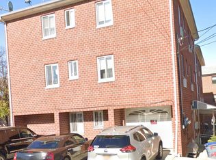 41-09 149th St, Flushing, NY 11355