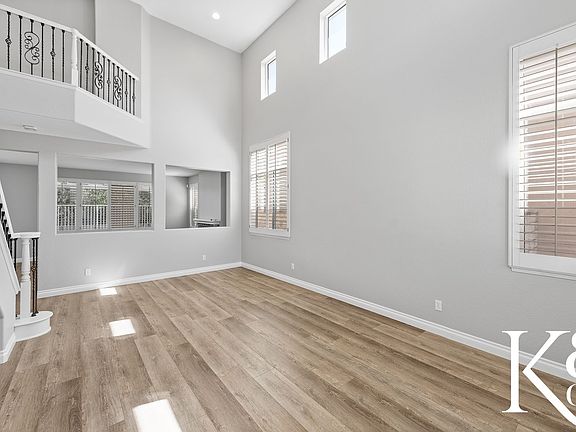 2nd image of 3118 Espana Ln