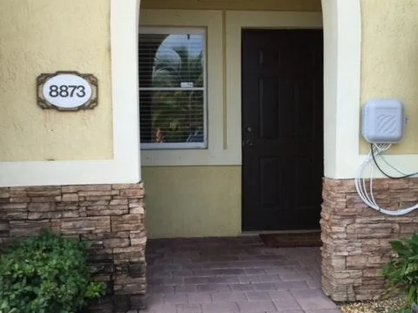 8873 SW 221st Ter, Cutler Bay, FL 33190