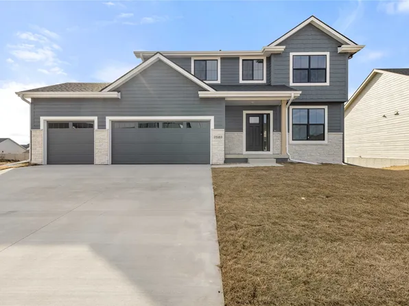 2580 SE Kettleridge Ln, Waukee, IA 50263