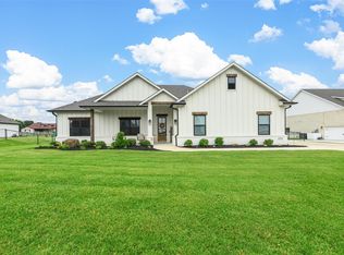 1511 Horseshoe Ct, Justin, TX 76247
