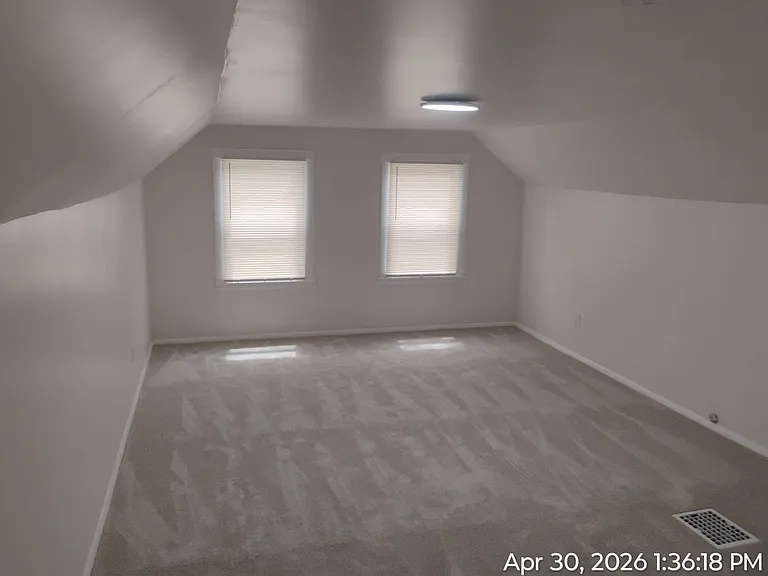 6015 Hosmer Ave — Photo 49