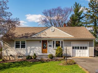 8 Wendt Ln, Wayne, NJ 07470