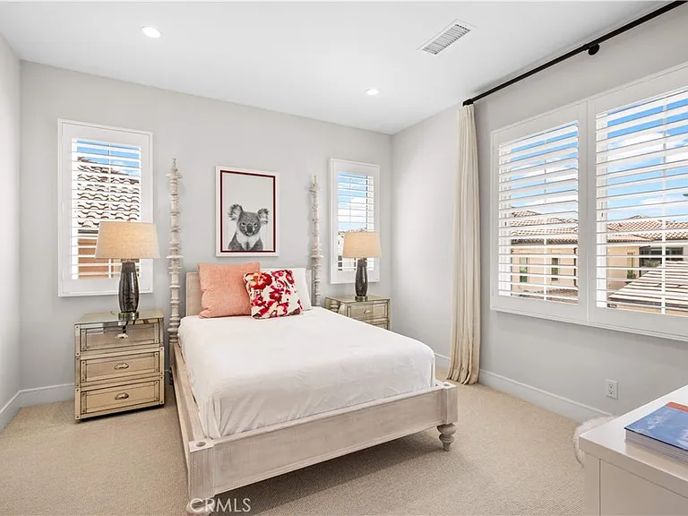 164 Villa Rdg — Photo 24