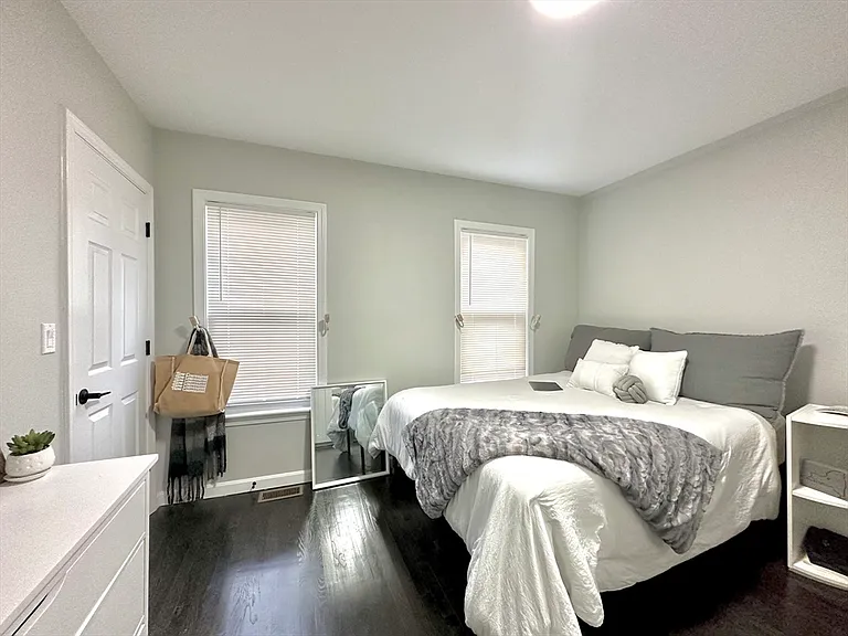249 Everett St #2 — Photo 10