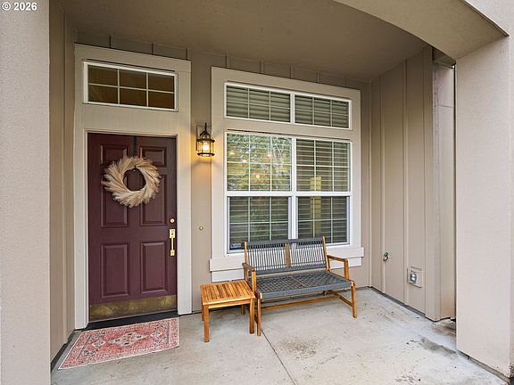 5th image of 1820 NE Ashberry Dr