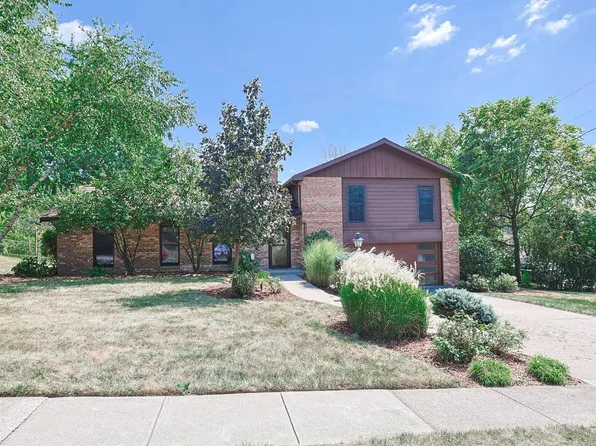 8822 Valley Circle Dr, Florence, KY 41042