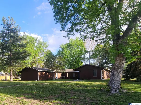 919 E 2nd St, York, NE 68467