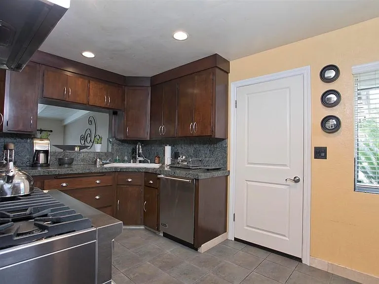 4002 Gros Ventre Ave — Photo 5