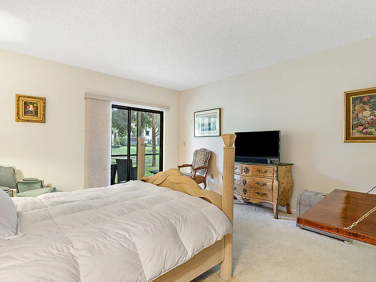 11863 Wimbledon Cir #426 — Photo 15