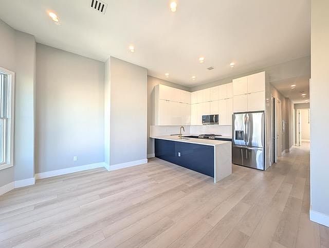 1st image of 133 Prospect St APT 3