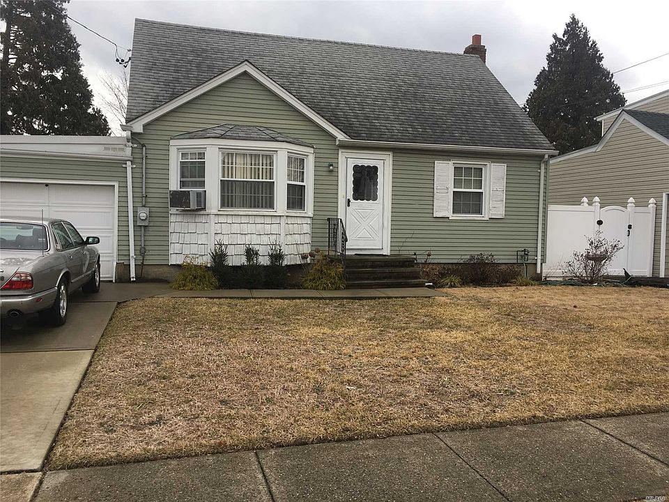 1st image of 2282 5th St