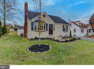 114 7th Ave, Folsom, PA 19033