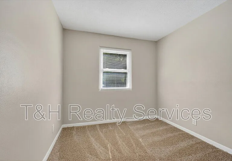 3836 Priscilla Ave — Photo 13