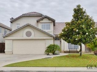 8604 Blue Heron Dr, Bakersfield, CA 93312