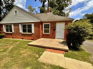 231 Poindexter Dr, Charlotte, NC 28209
