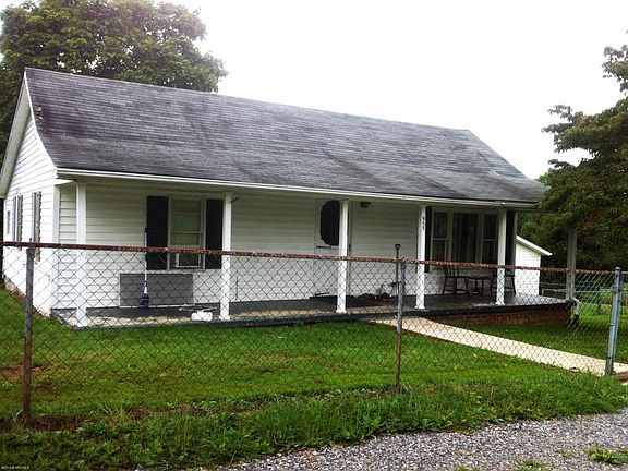 3rd image of 955 Church St