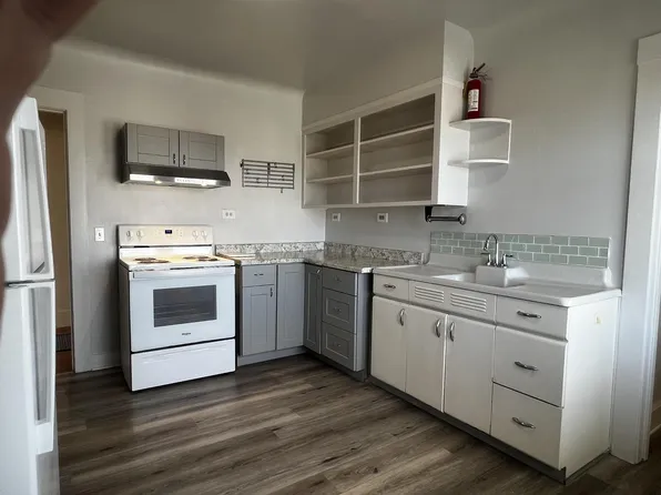 896 10th St #1, Eureka, CA 95501