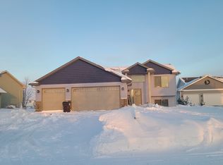 850 7th Ave NW, Arlington, MN 55307