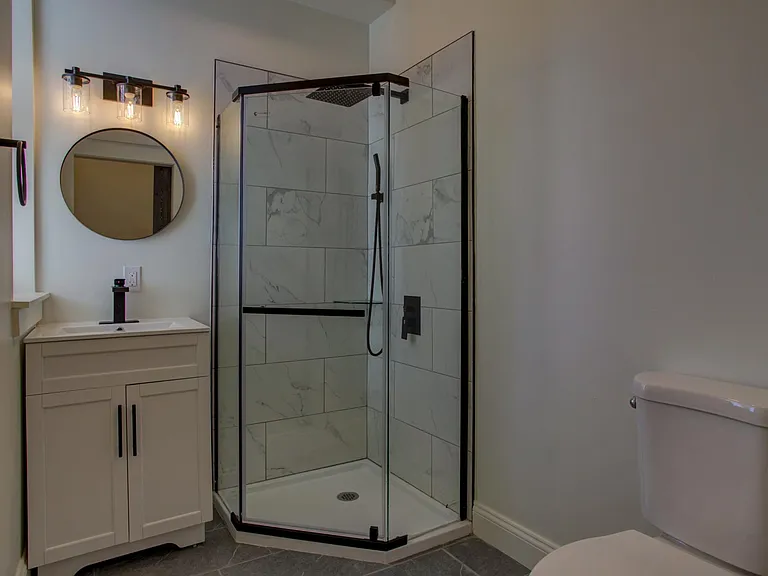 537 N Plum St — Photo 10