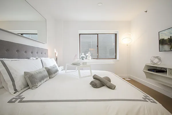 Rented by Bedrose | media 17