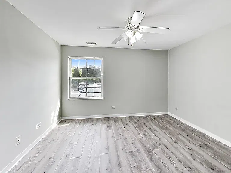 2 bed, 1200 sqft, $1,950 — Photo 3
