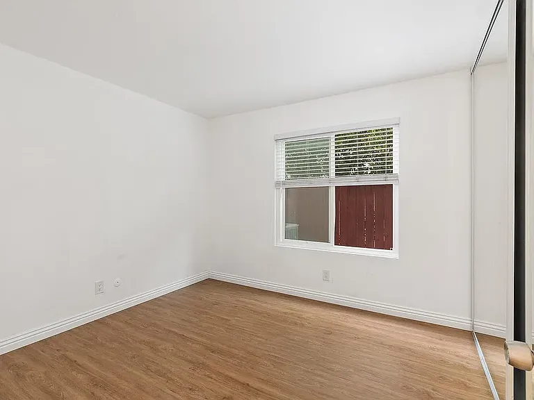7898 Hemphill Dr — Photo 19