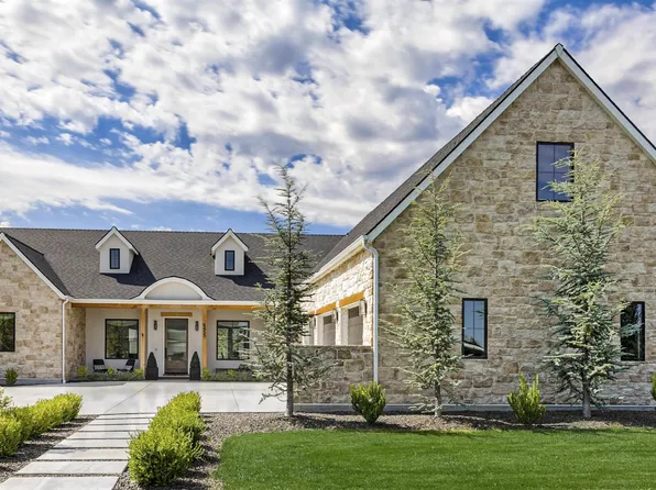 6455 W Biathlon St, Eagle, ID 83616