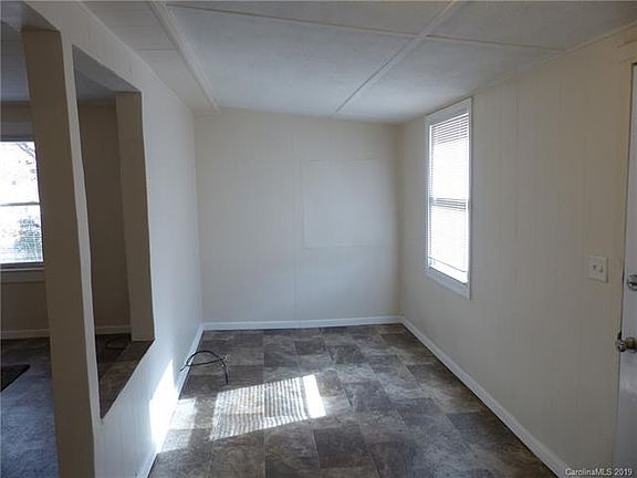 2nd image of 153 Autumn Ln