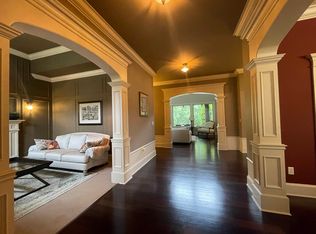 16045 30th Ave, Surrey, BC V3Z 0Z8