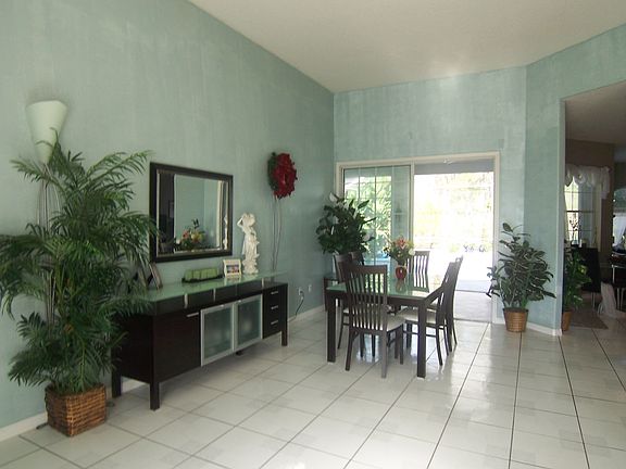 Formal Dining
