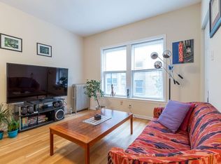 3921 N Pine Grove Ave #2, Chicago, IL 60613
