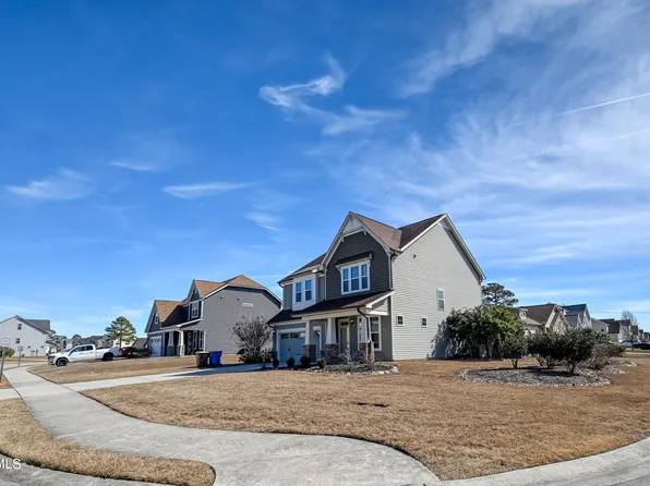 98 Hampton Drive, Holly Ridge, NC 28445