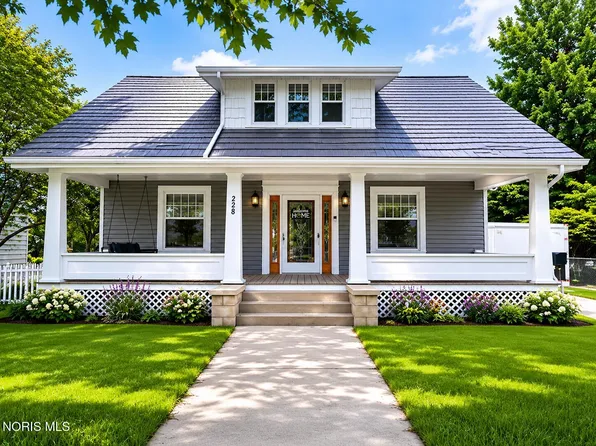 228 Vine St, Wauseon, OH 43567