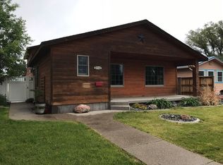 607 Avenue G, Powell, WY 82435