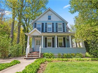 120 Seguine Ave, Staten Island, NY 10309