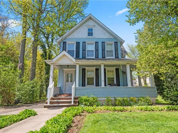 120 Seguine Ave, Staten Island, NY 10309