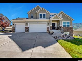3318 N Redshoulder Dr, Layton, UT 84040
