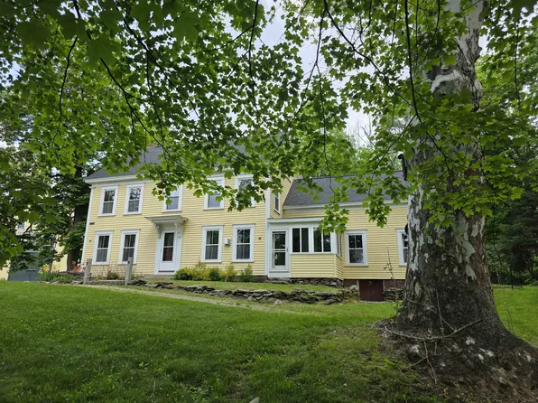 67 Demeritt Avenue, Lee, NH 03861