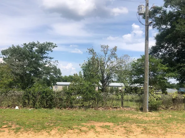 530 McDuff Dr, Alford, FL 32420