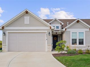16816 S Heatherwood St, Olathe, KS 66062