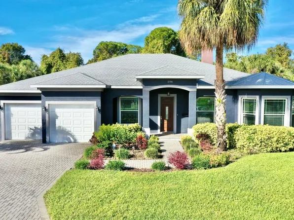 2795 Bethel Ct S, Saint Petersburg, FL 33712