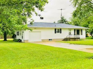215 W 6th Ave, Rankin, IL 60960