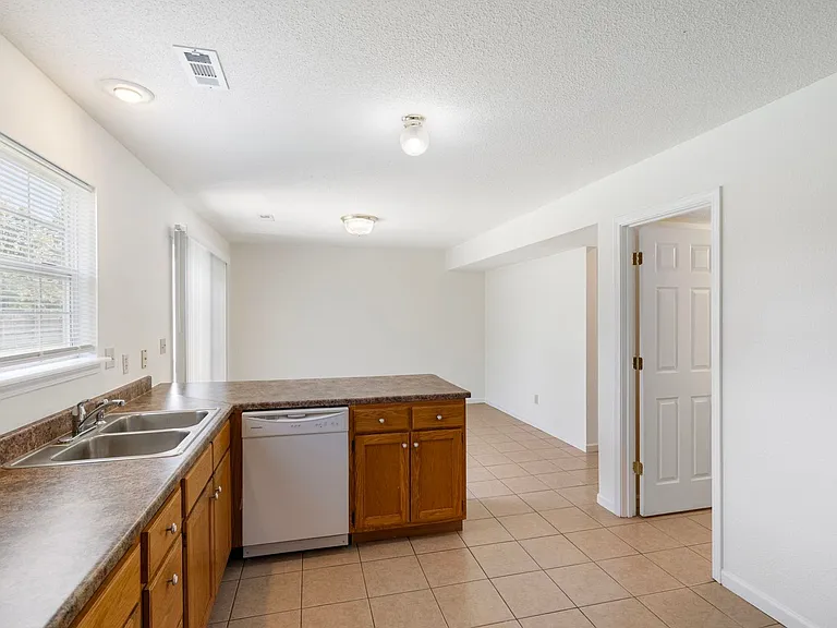 4302-4304 Cheryl Ct. — Photo 9