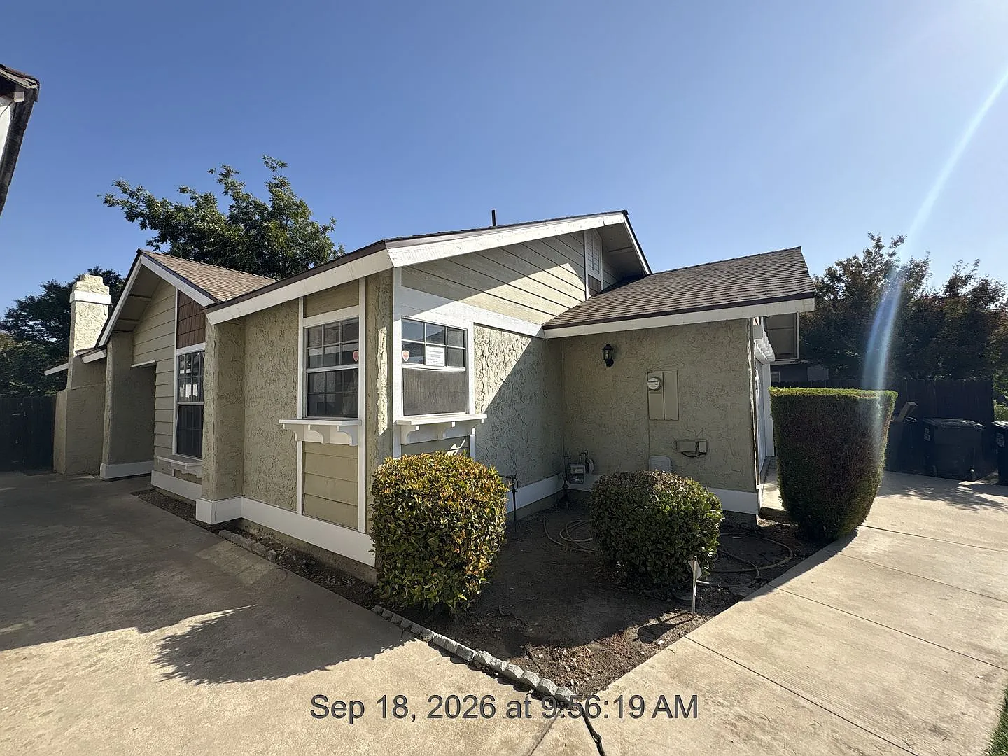 Cozy Unit Available Now! — Photo 2