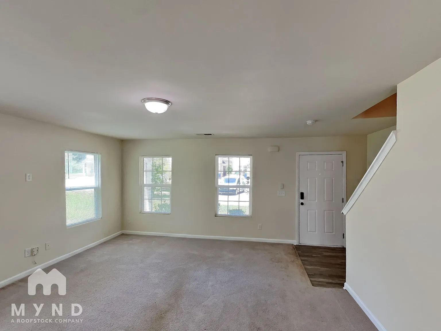 3 bed, 2.5 bath, 1478 sqft, $1,565 — Photo 4