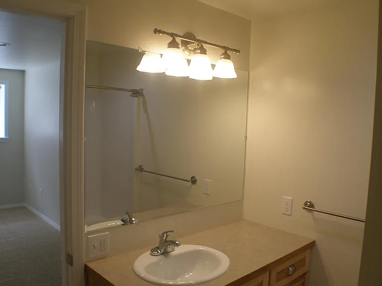 484 Grow Pl NW #LOWER — Photo 17