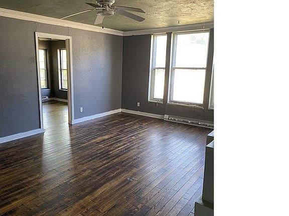 3rd image of 2309 NE 24th St
