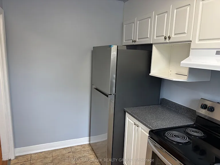 1064 Merivale Rd #2 — Photo 4